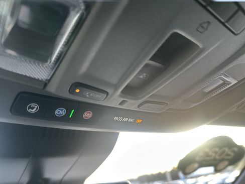 Certified 2023 Chevrolet Silverado 1500 LTZ w/ Technology Package image 18