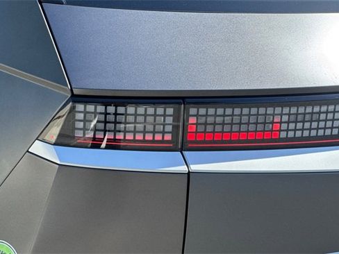 Used 2023 Hyundai Ioniq 5 Limited image 48