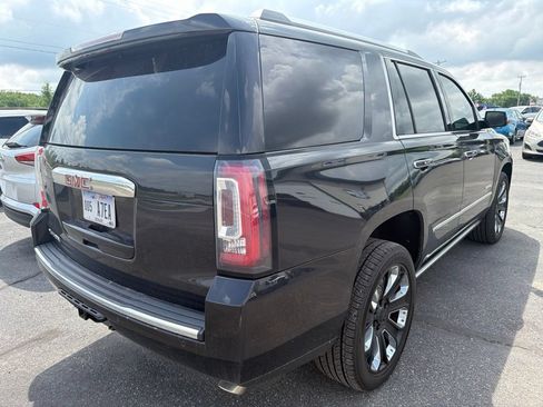 Used 2020 GMC Yukon Denali w/ Denali Ultimate Black Edition AWD/4WD image 6