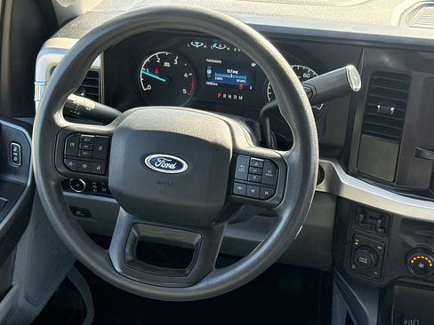 Used 2025 Ford F250 XLT w/ FX4 Off-Road Package AWD/4WD image 13