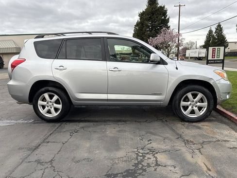 Used 2008 Toyota RAV4 Limited AWD/4WD image 14