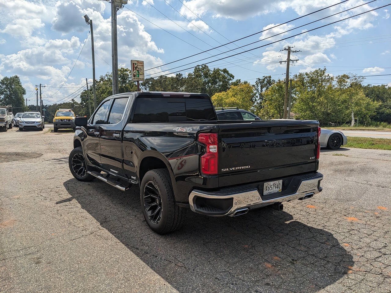 Used 2021 Chevrolet Silverado 1500 LTZ w/ LTZ Convenience Package II AWD/4WD image 4