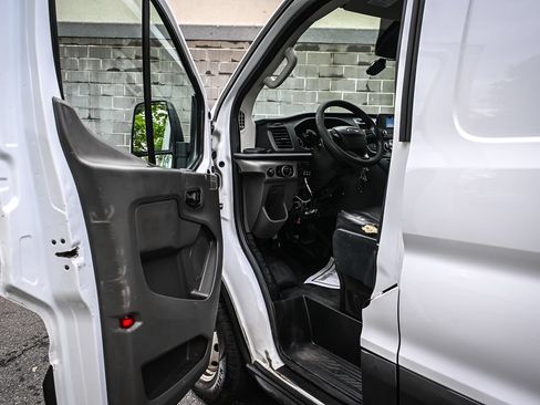 Used 2020 Ford Transit 250 Low Roof w/ Load Area Protection Package RWD image 7