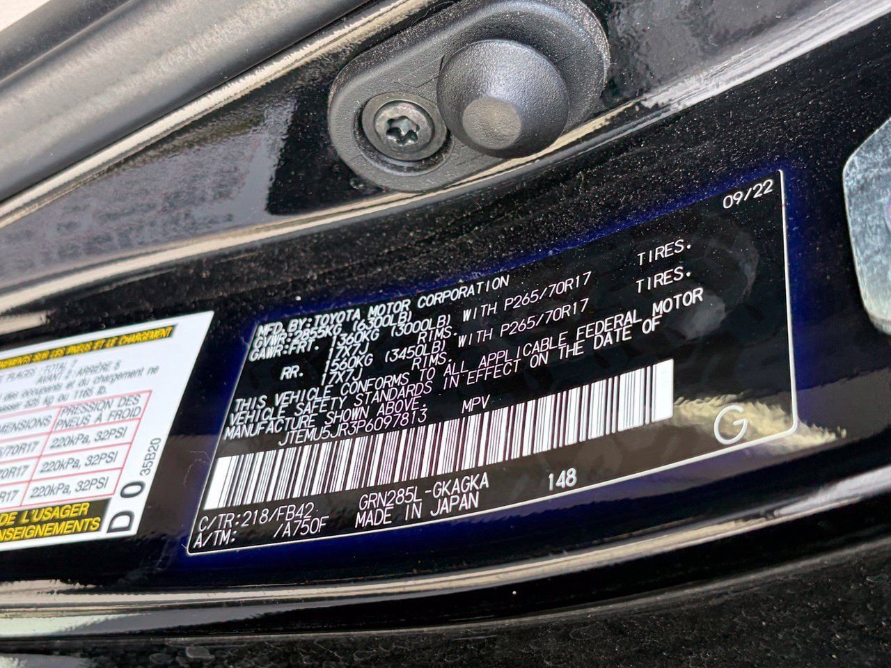 Used 2023 Toyota 4Runner SR5 AWD/4WD image 14