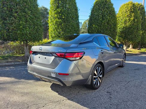 Used 2021 Nissan Sentra SV w/ SV Premium Package image 5