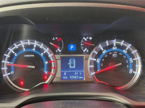 Used 2019 Toyota 4Runner TRD Off-Road Premium AWD/4WD image 15