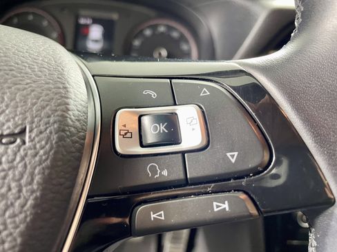 Used 2022 Volkswagen Passat 2.0T R-Line image 19