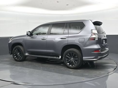 Used 2023 Lexus GX 460 Luxury w/ Sport Design Package AWD/4WD image 28