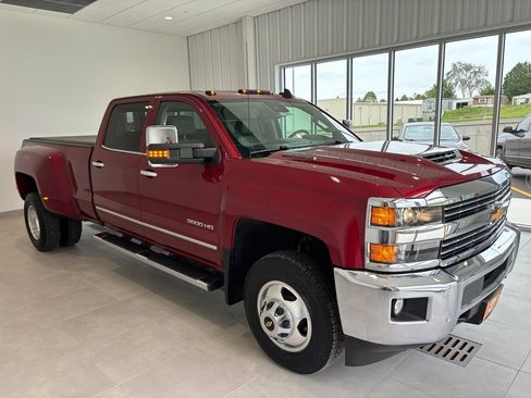 Used 2019 Chevrolet Silverado 3500 LTZ w/ Duramax Plus Package AWD/4WD image 6