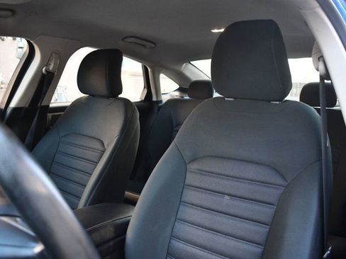 Used 2019 Ford Fusion SE image 17