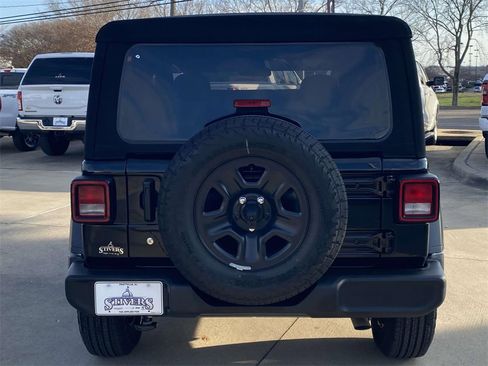 Used 2024 Jeep Wrangler Sport image 7