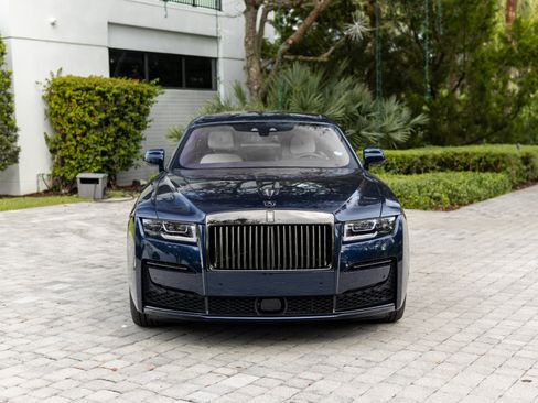 Used 2023 Rolls-Royce Ghost Black Badge w/ Black Badge Ghost Package AWD/4WD image 2