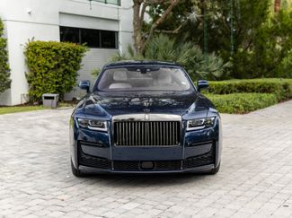 Used 2023 Rolls-Royce Ghost Black Badge w/ Black Badge Ghost Package AWD/4WD video 2