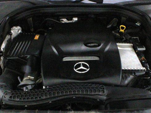 Used 2018 Mercedes-Benz GLC 300 image 37