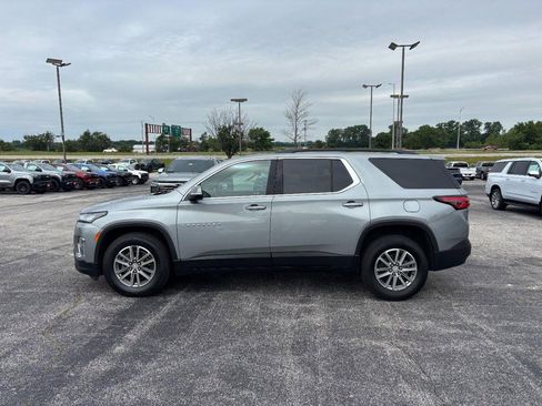 Certified 2023 Chevrolet Traverse LT FWD image 2