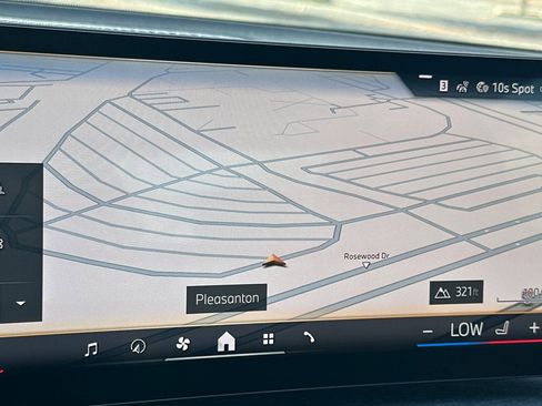 New 2026 BMW 330i Sedan w/ M Sport Package image 17