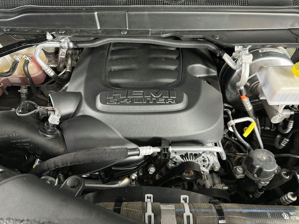 Used 2025 RAM 2500 Big Horn AWD/4WD image 30
