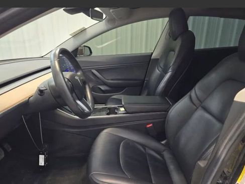 Used 2018 Tesla Model 3 Long Range image 5