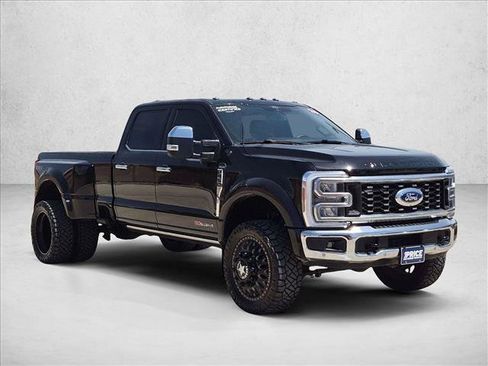 Used 2026 Ford F450 King Ranch w/ Chrome Package AWD/4WD image 3