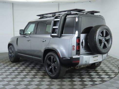 Used 2022 Land Rover Defender 110 SE image 7