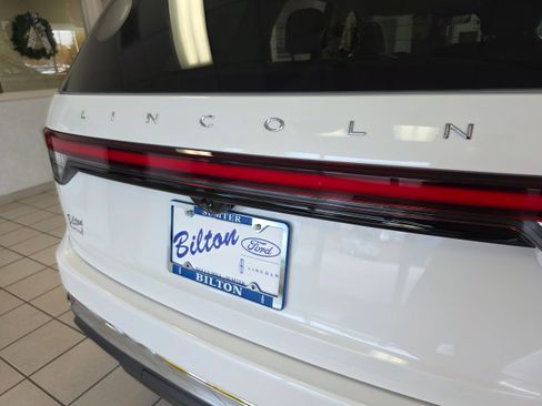 New 2026 Lincoln Aviator Reserve image 28