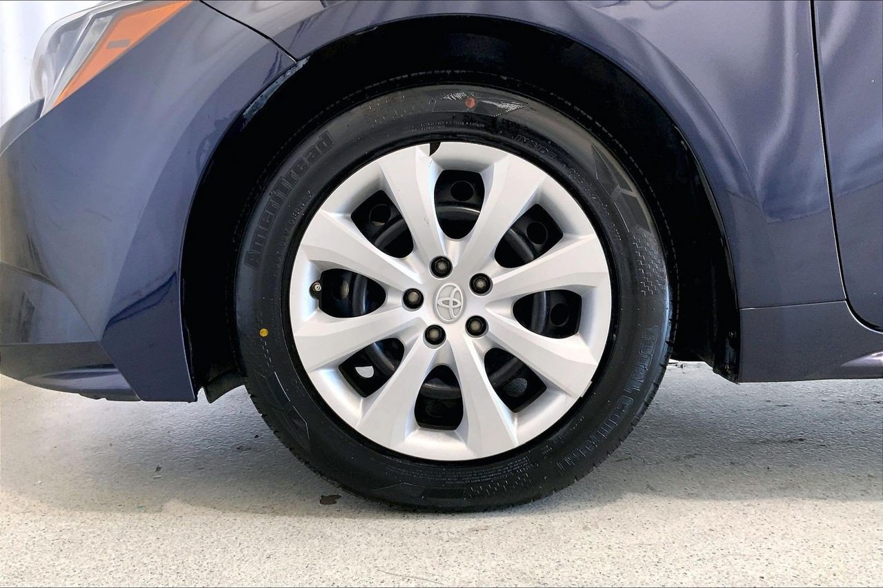 Used 2022 Toyota Corolla LE FWD image 8