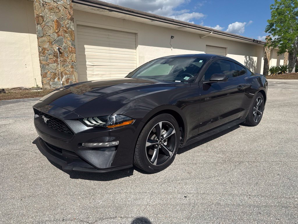 Used 2023 Ford Mustang Coupe RWD image 8
