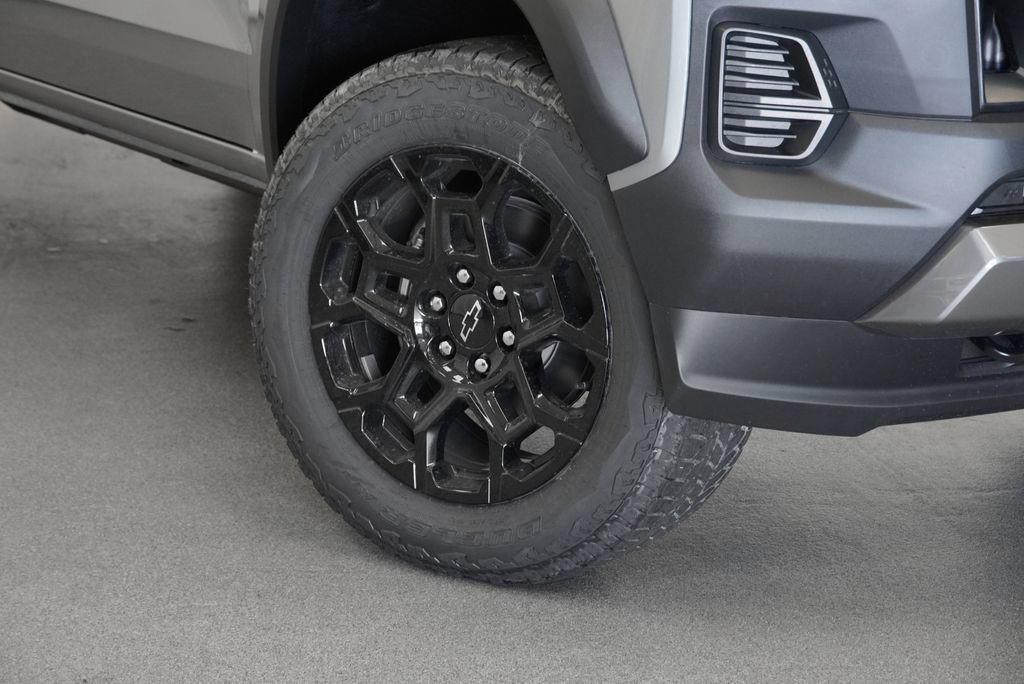 New 2026 Chevrolet Colorado Trail Boss AWD/4WD image 10