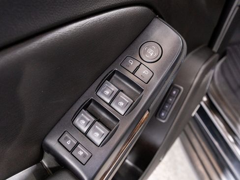 Used 2019 Chevrolet Tahoe LT AWD/4WD image 13