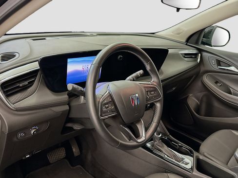 Used 2025 Buick Encore GX Preferred AWD/4WD image 18