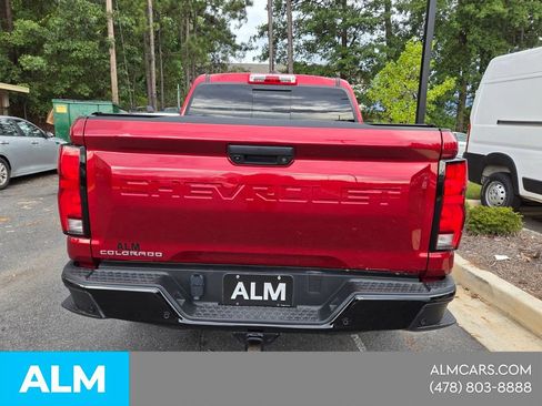 Used 2024 Chevrolet Colorado Z71 w/ Z71 Convenience Package 2 AWD/4WD image 11