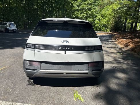 Used 2024 Hyundai Ioniq 5 SEL image 5