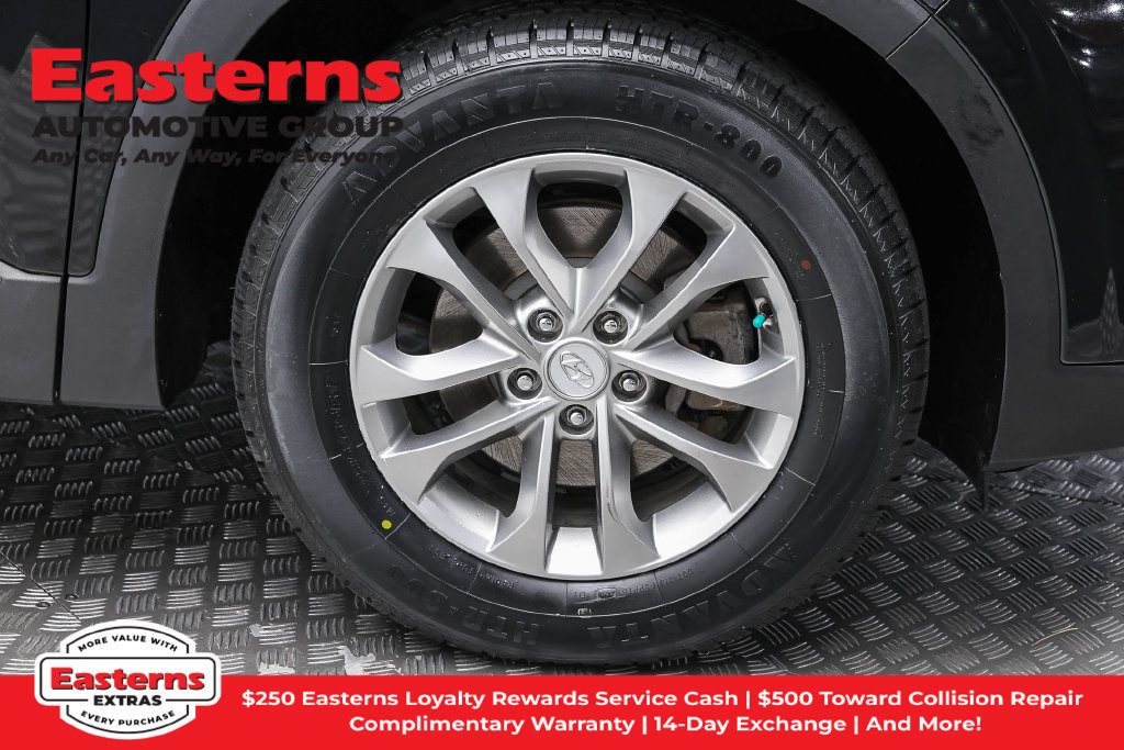 Used 2019 Hyundai Santa Fe SE FWD image 30