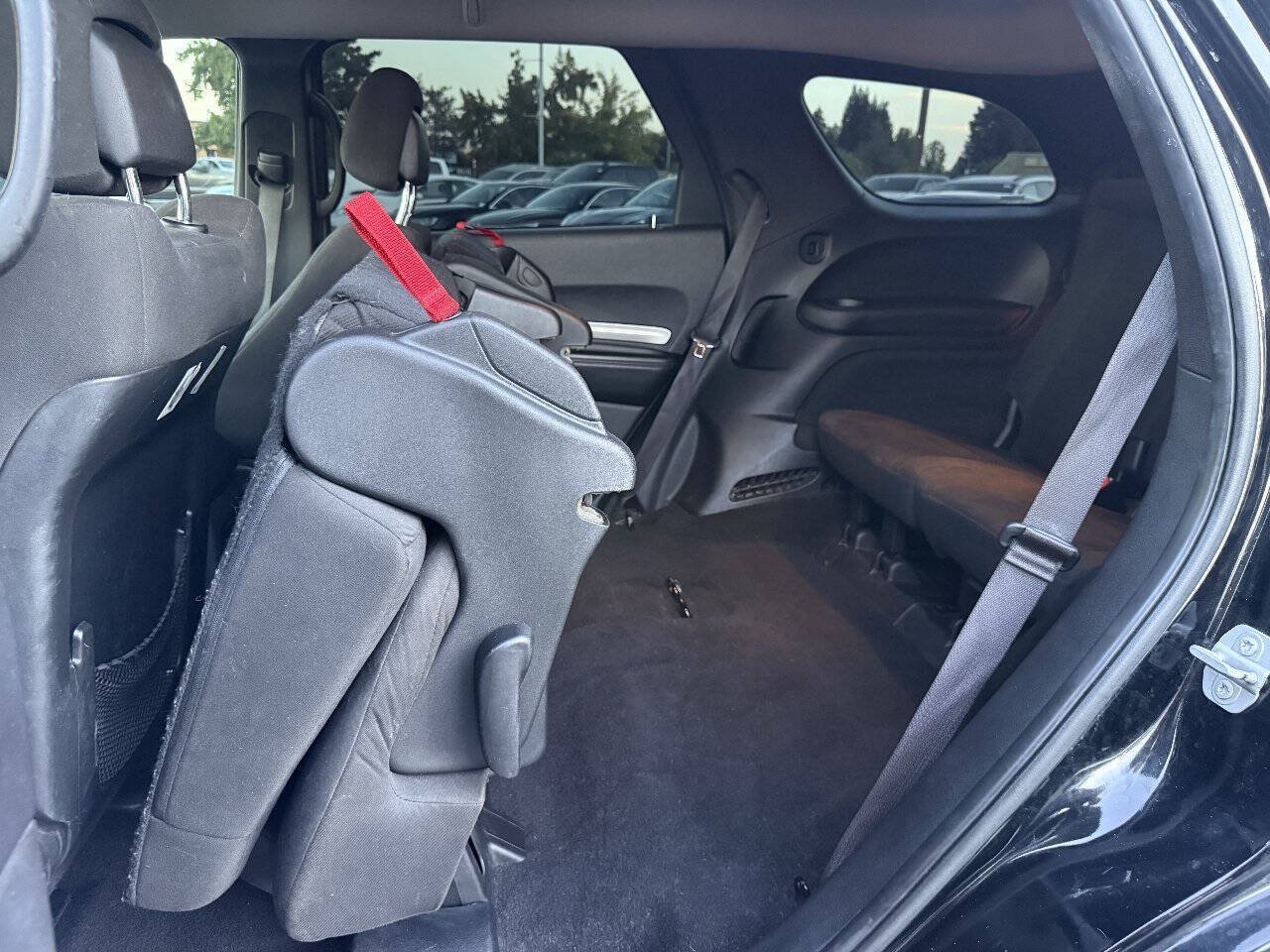 Used 2019 Dodge Durango SXT w/ 3rd Row Seating Group RWD image 12