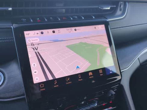 New 2025 Jeep Grand Cherokee L Limited w/ Trailer Tow Package image 29