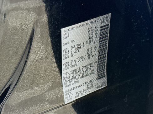 Used 2024 Nissan Titan SV w/ SV Convenience Package RWD image 40