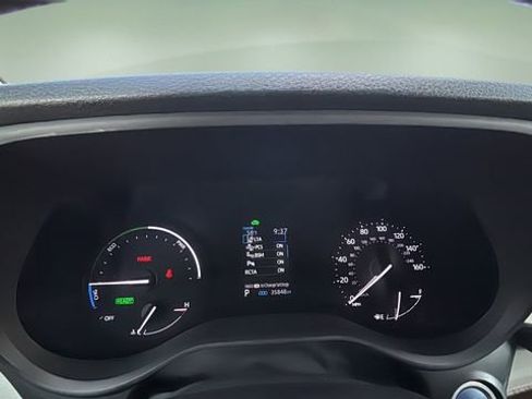 Used 2023 Toyota Sienna XLE w/ XLE Plus Package image 15