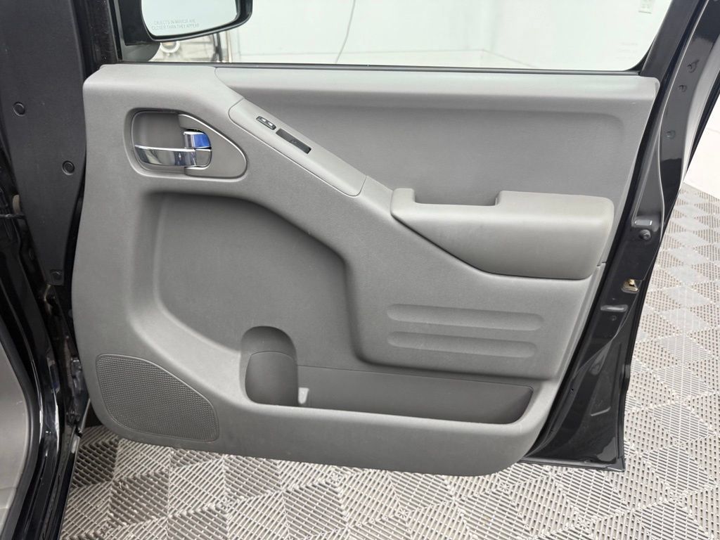 Used 2019 Nissan Frontier SV AWD/4WD image 24