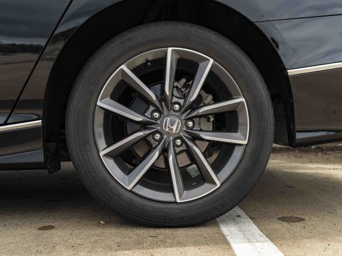 Used 2021 Honda Accord EX-L image 16
