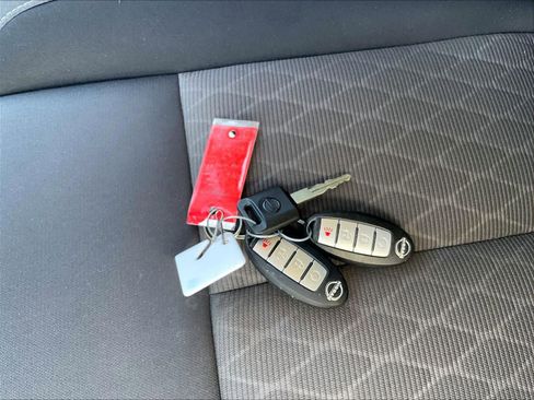 Certified 2023 Nissan Titan SV w/ SV Convenience Package image 28