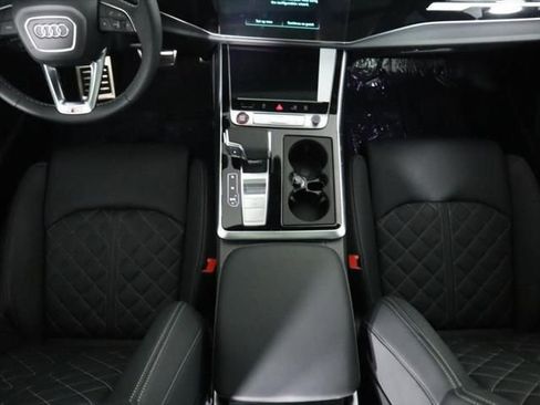 New 2025 Audi SQ7 Prestige image 18