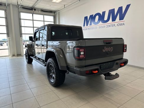 Used 2021 Jeep Gladiator Mojave w/ Dual Top Group AWD/4WD image 6