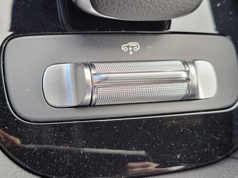 Used 2025 Mercedes-Benz GLS 450 4MATIC image 29