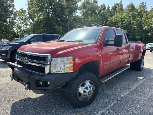 Used 2011 Chevrolet Silverado 3500 LT w/ Interior Plus Package AWD/4WD image 9