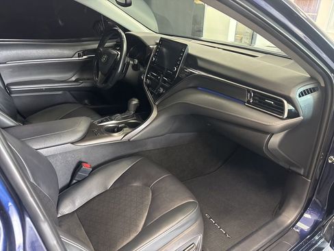 Used 2021 Toyota Camry XSE FWD image 10