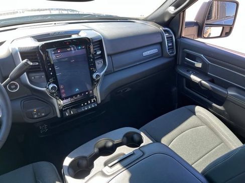 Used 2025 RAM 2500 Big Horn AWD/4WD image 11