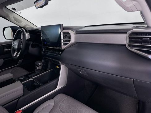 Used 2024 Toyota Tundra Limited image 30
