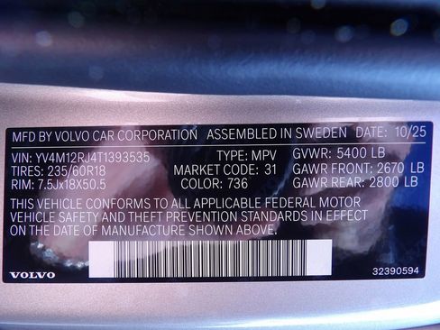 New 2026 Volvo XC60 B5 Core w/ Climate Package image 31