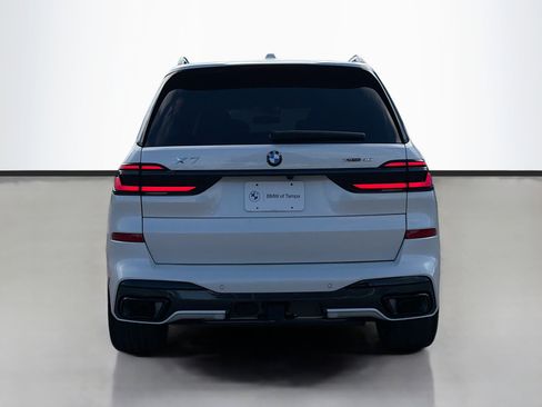 New 2026 BMW X7 xDrive40i w/ M Sport Package image 4