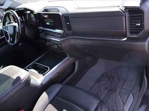 Used 2024 Chevrolet Silverado 2500 LTZ w/ LTZ Convenience Package AWD/4WD image 26